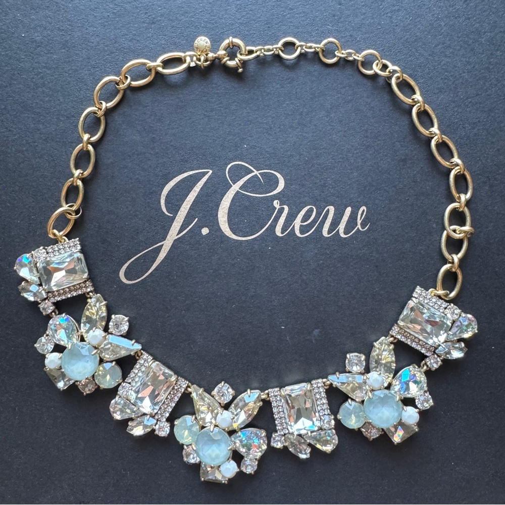 🌱 J. Crew Gem cluster statement necklace